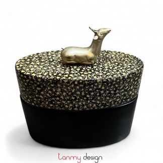Small oval box attached with eggshell ( different designs )